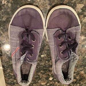 Boys shoes size 11
